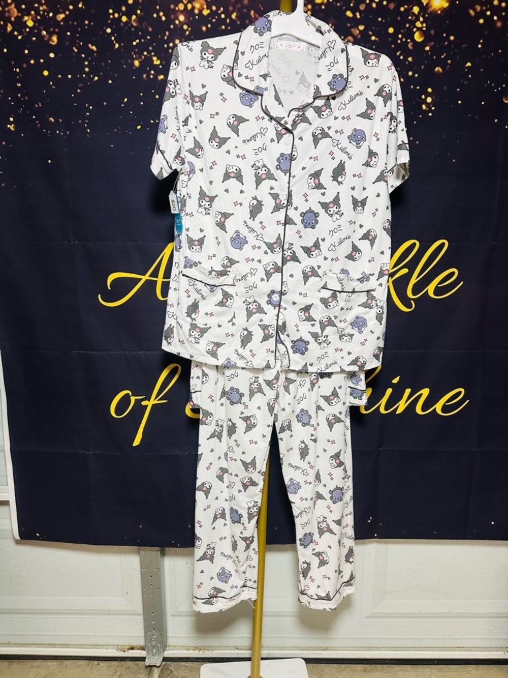 Kumari Short-Sleeve Pajama Set - Picture 2 of 8